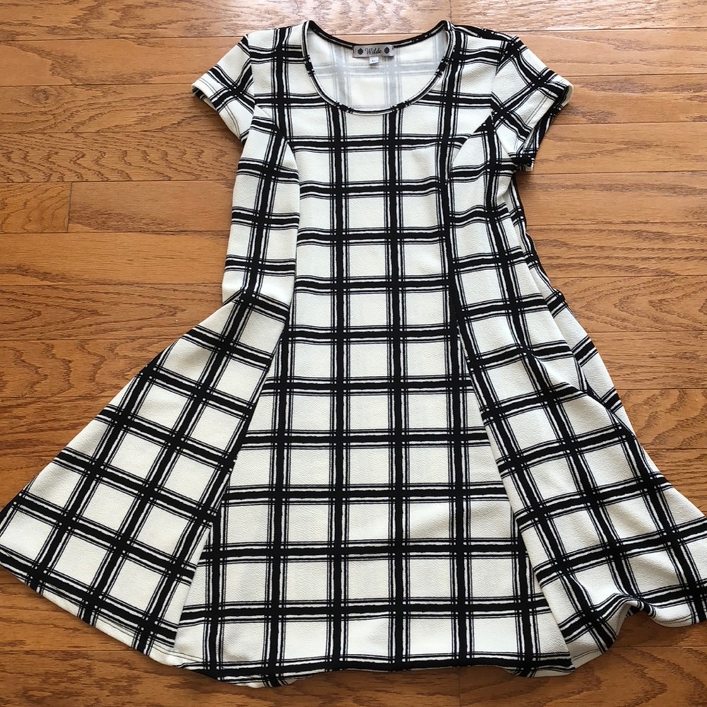 Black and white dress